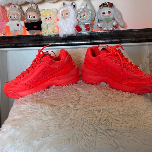 Fila Bold bright pink neon Sneakers owned by me not new but hardly warn - Picture 3 of 12